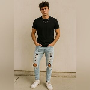 American Eagle Slim Straight Light Wash Distressed 32x32 Grunge Frayed Hem Jeans